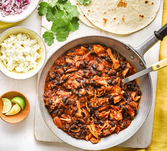 Pulled chicken & black beans